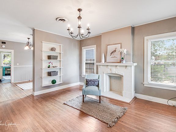 2nd image of 645 Gladstone Blvd