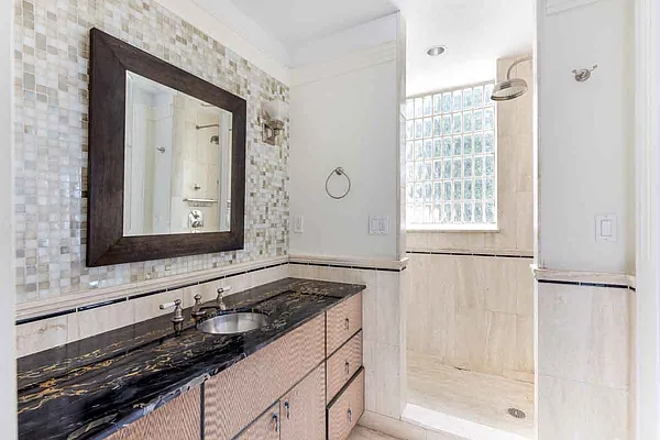 Rented by Douglas Elliman | media 24