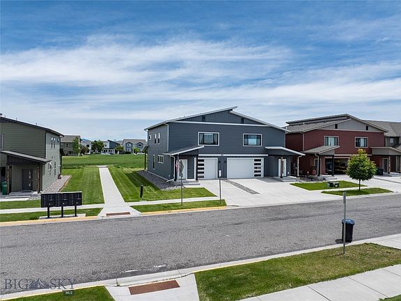 3rd image of 986 Cassandra Ln #A