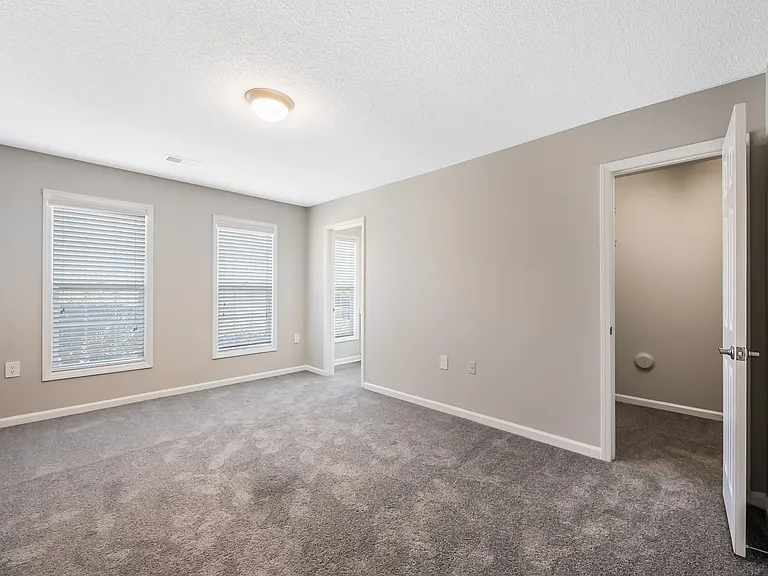 Summerlyn Place — Photo 57