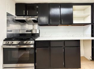 528 N 32nd St, Omaha, NE 68131