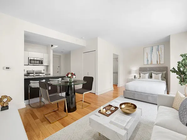 350 West 42nd Street image 1 of 7