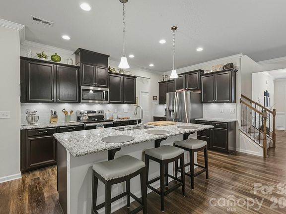 4th image of 10038 Sweetbriar Rose Ct