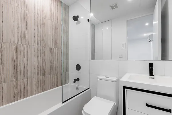 Rented by Douglas Elliman | media 19