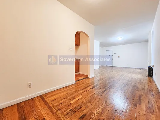 Rented by Sovereign Associates | media 23