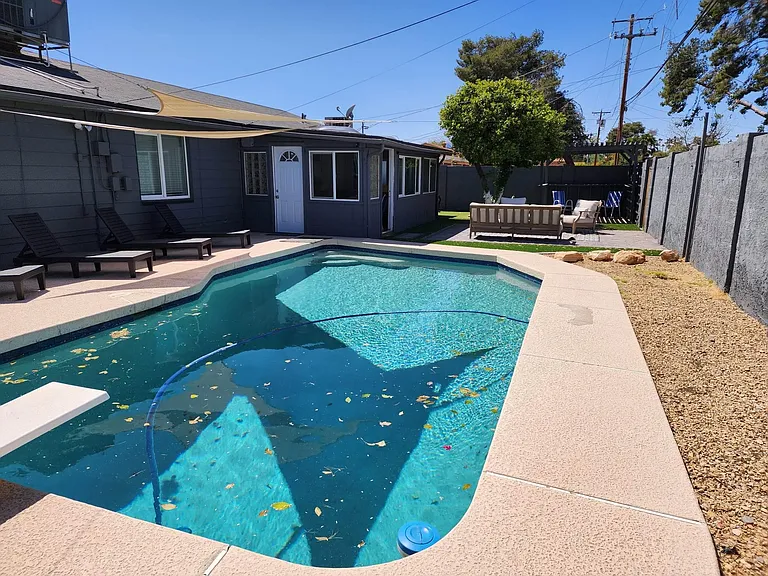 1214 W Highland Ave — Photo 49