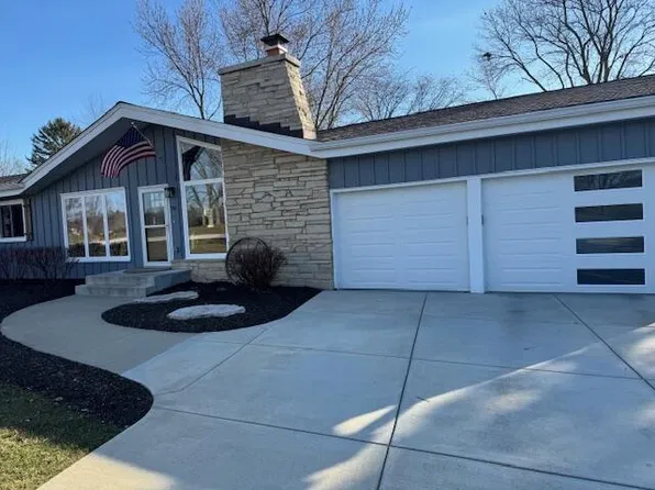 740 Woelfel ROAD, Brookfield, WI 53045