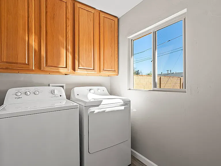 1331 S Edlin Ave — Photo 17