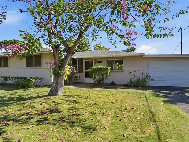 1032 Kainui Dr — Photo 1