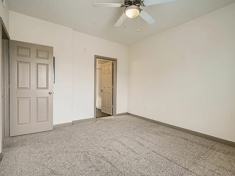 Eaglebrook Apartments Bedroom
