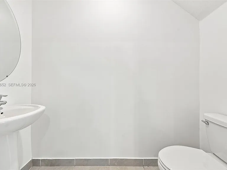10018 SW 228th Ter — Photo 11