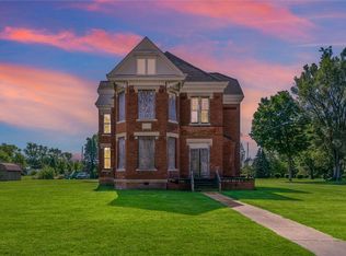 430 E Main St, Wellington, IL 60973