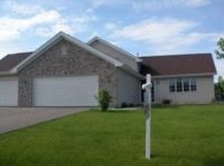 862 E McKearn Ln, Beloit, WI 53511