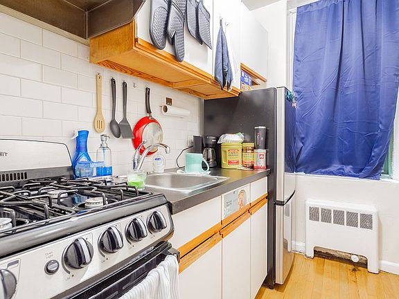 3rd image of 1480 York Ave APT 2D