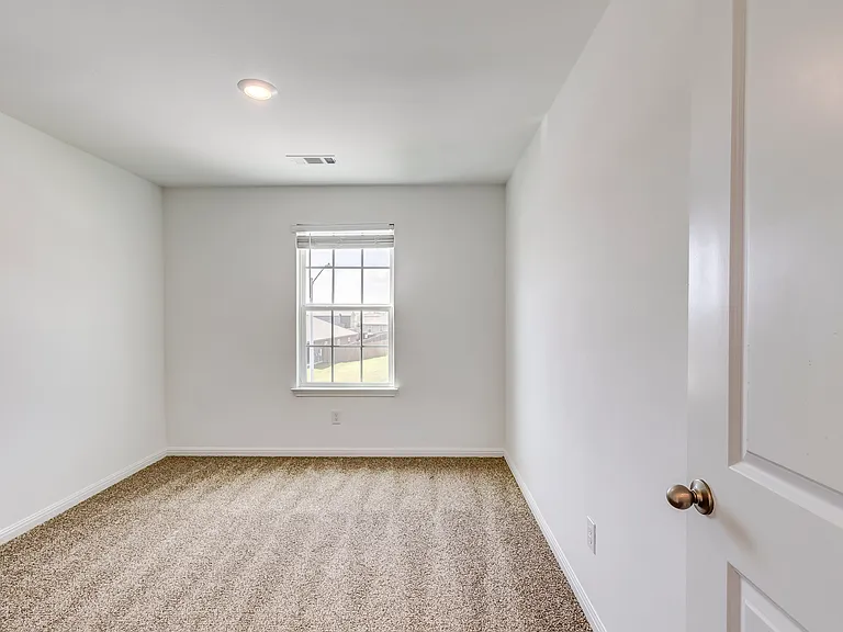 117 Fairfax Ln — Photo 34