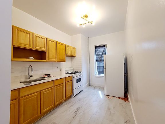 2nd image of 718 E 181st St #1B