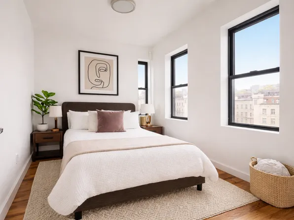 126 Elizabeth Street image 1 of 4