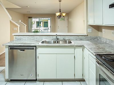 2nd image of 1021 Beaconfield Ct