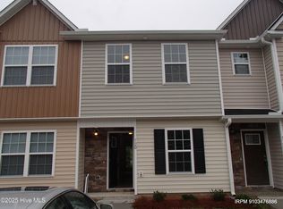 120 Beacon Woods Dr, Holly Ridge, NC 28445