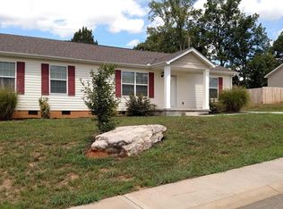 1154 Case View Rd, Dandridge, TN 37725