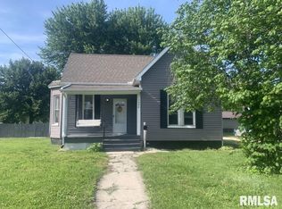 1006 E Lafayette Ave, Jacksonville, IL 62650