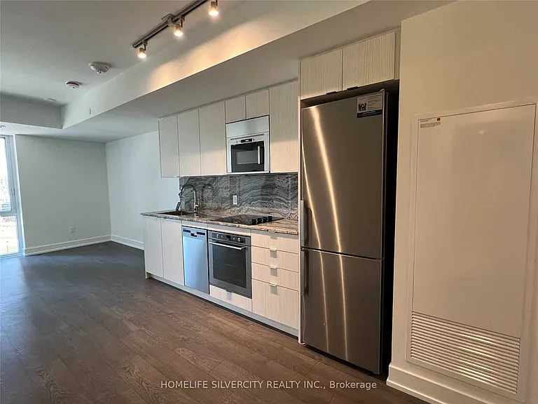 5 Mabelle Ave #234 — Photo 6