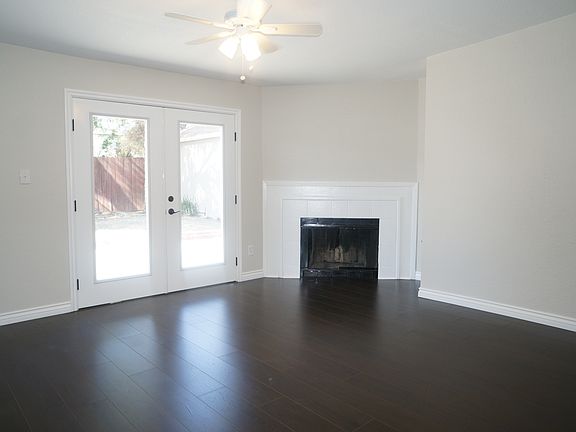 4th image of 15051 Cullen St
