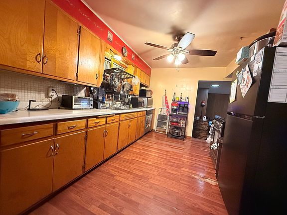 5th image of 18035 Oakley Ave