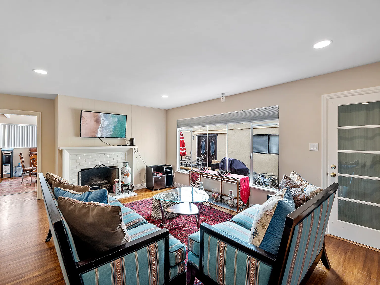 3 bed, 1835 sqft, $5,500 — Photo 4