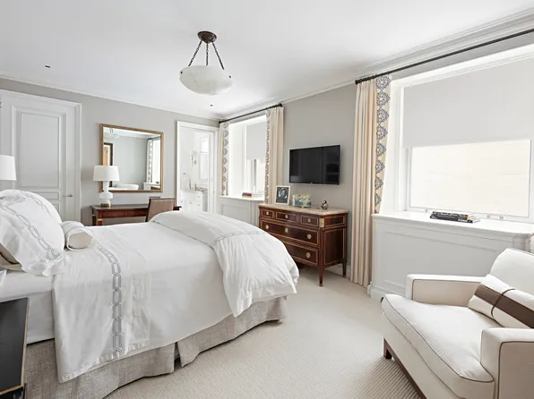 912 5th Avenue image 14 of 19