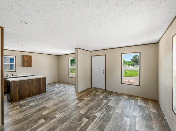 6700 Jefferson Paige Rd #109, Shreveport, LA 71119