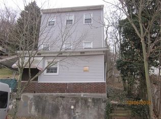 1045 Hall St, Pittsburgh, PA 15212