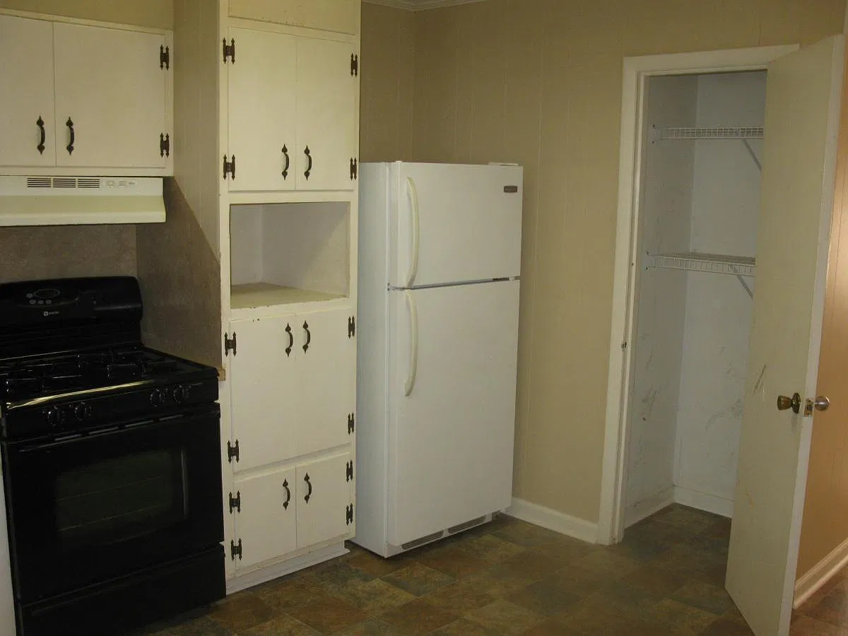 404 Oliver Street — Photo 2