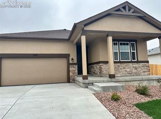 3414 Bella Luna Dr, Pueblo, CO 81001