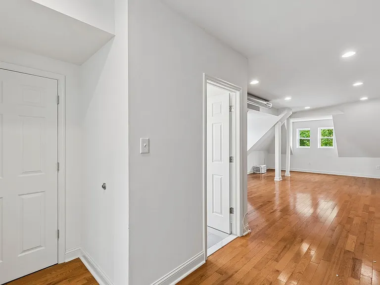 4653 Hazel Ave — Photo 7