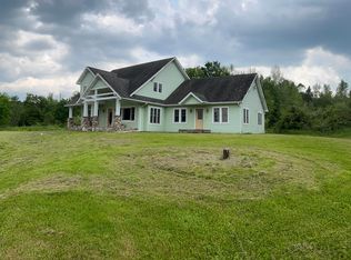 582 Spring Hill Rd, Moscow, PA 18444