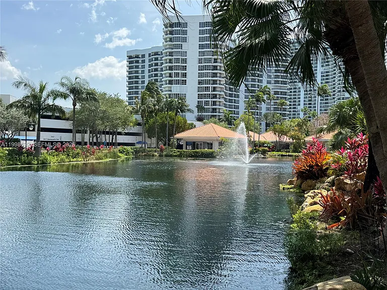 3530 Mystic Pointe Dr #2607 — Photo 43