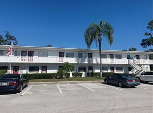 8220 112th St APT 202, Seminole, FL 33772