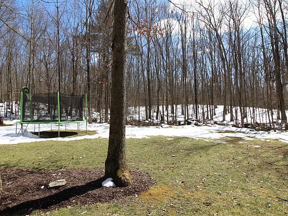 5th image of 8 E Nescopeck Creek Ln