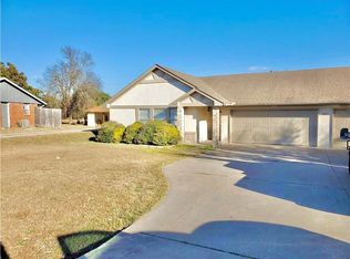 5603 Thunderbird St APT A, Lago Vista, TX 78645