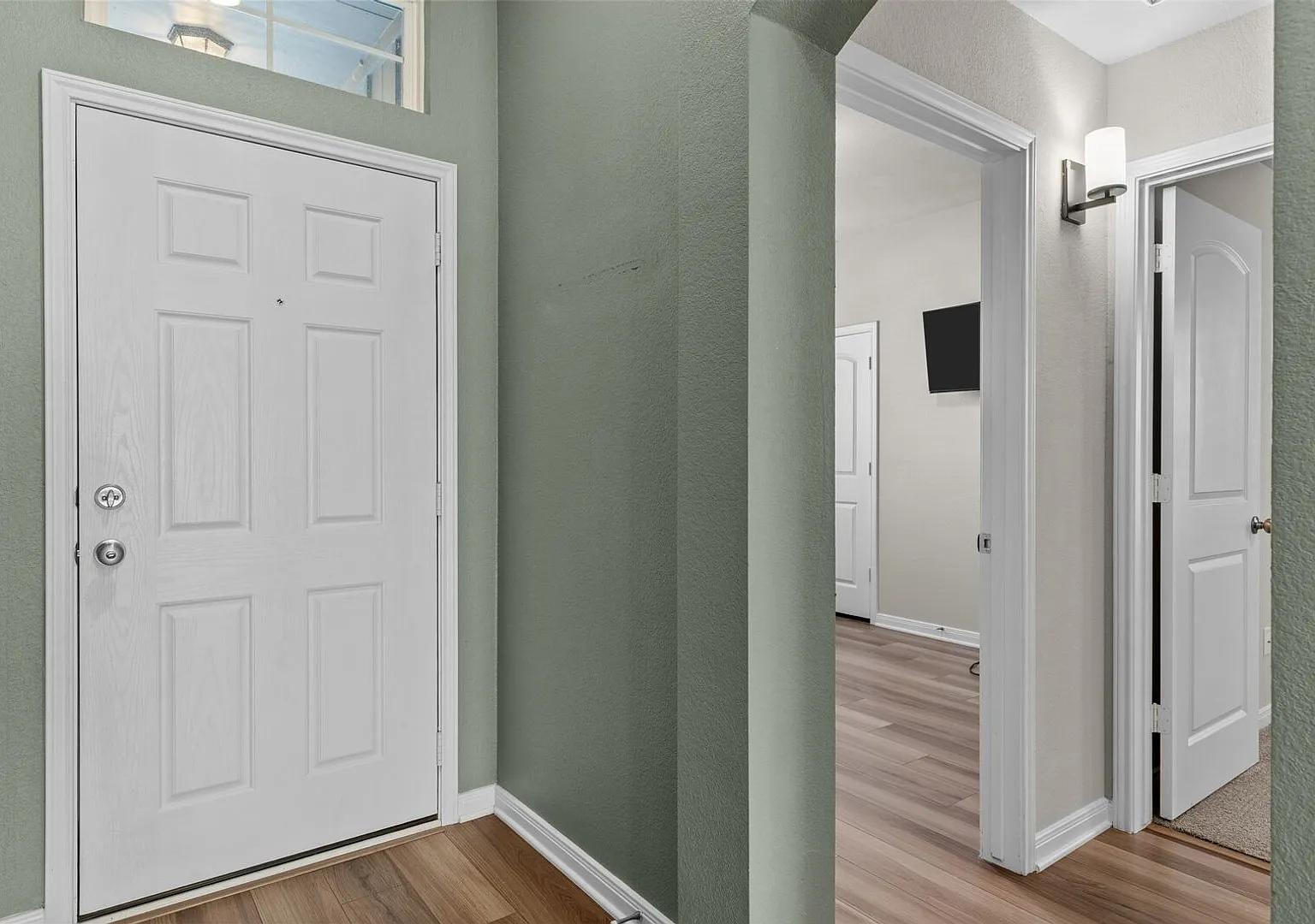 Great 4 Bedroom 2 Bath Home in Midway ISD! — Photo 2