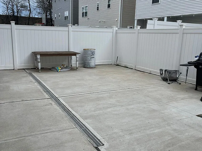 329 Pine St #1 — Photo 6