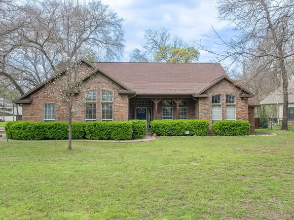 101 Idlewood Rd, Enchanted Oaks, TX 75156