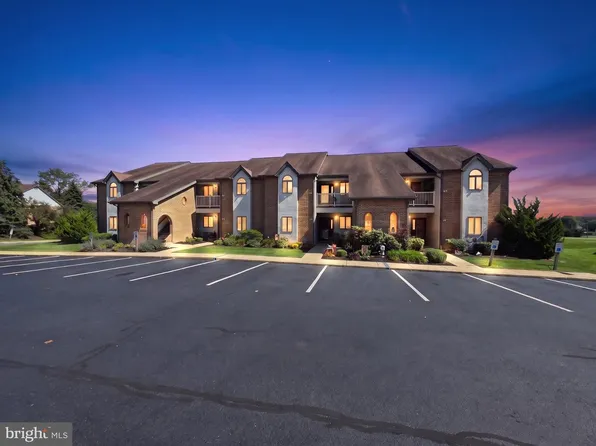 47 Black Oak Dr, Lancaster, PA 17602
