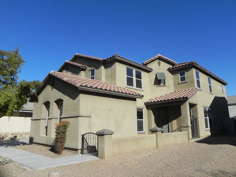 1st image of 706 W Calle La Bolita