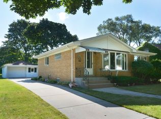 207 S Waterman Ave, Arlington Heights, IL 60004