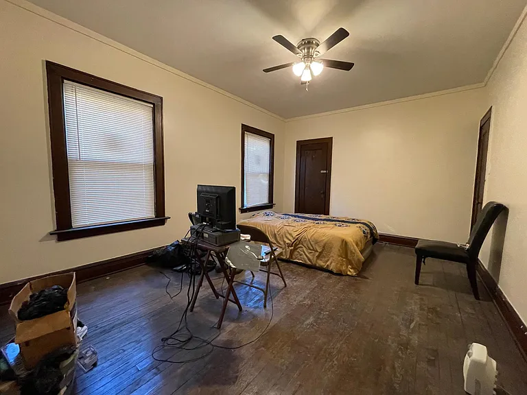 7550 S Green St — Photo 5