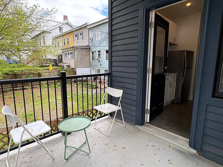 514 State St #2 — Photo 30