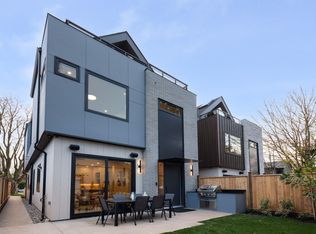 2635 W 12th Ave #2, Vancouver, BC V6K 2P4