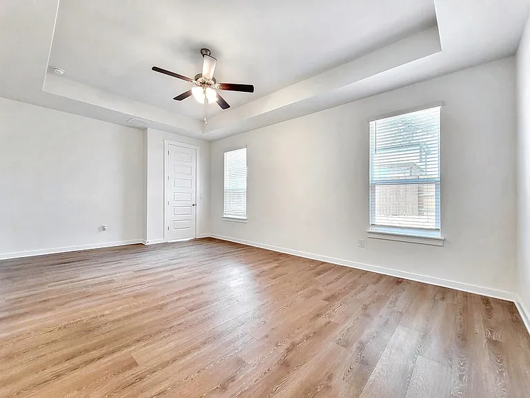 2329 Gabriels Horn Rd — Photo 9